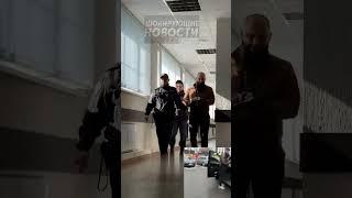 Избивший девушку Курьера в Екатеринбурге, после разговора с сотрудниками начал просить прощения.