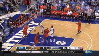 Willie Cauley-Stein with the Wildcat Dunk