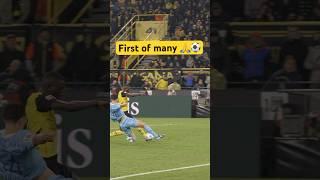 Guirassy‘s first goal in front of the Yellow Wall