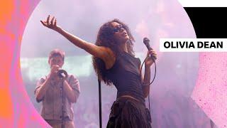 Olivia Dean - Dive (Radio 1's Big Weekend 2024)