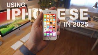 Using iPhone SE 1st Gen in 2025: STILL Survive (REVIEW)