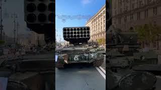 Київ Майдан Незалежності Виствка Знищенної техніки орків