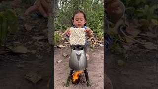 WOW!! SMART idea and USEFUL in forest #camping #bushcraft#outdoor #survival#lifehacks