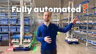 AI robots dispatching grocery orders (fully automated warehouse)