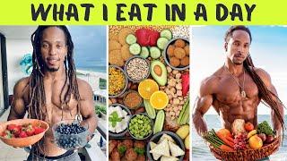 WHAT THIS VEGAN BODYBUILDER EATS IN A DAY TO BE RIPPED AT 50!