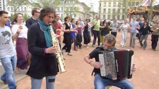 Balade dansée à Funambals | La Burle : cercle circassien