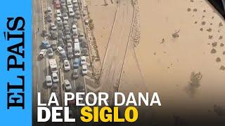 DANA VALENCIA | Imágenes aéreas: carreteras cortadas, coches apilados y zonas inundadas | EL PAÍS