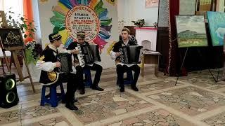 В Аксубаеве прошла выставка работ Союза художников республики Татарстан "Татарский аргамак"