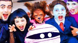 Hotel Transylvania 3 Family Move Night! | Halloween Makeup and Costumes