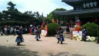 Sibpalki demonstration at Namhansanseong Fortress - Woldo