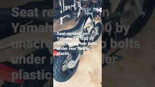 Yamaha TW200 How to Remove the Seat
