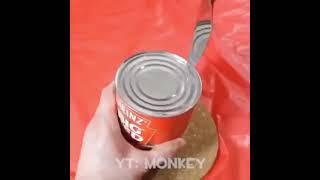 demoman tries to open soup can