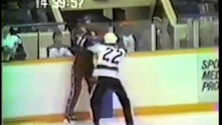 Dallas Eakins #22 vs Mike Ware #15 OHL 86/87