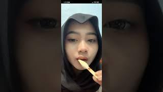 kulum linu hijab kacamata