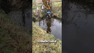 Submersible water pump with excavator 