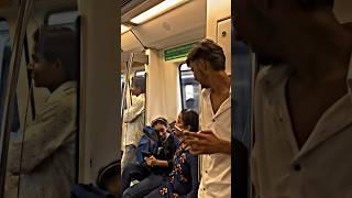 Didi dar gayi  girls voice prank  #voiceprank #shortsvideo #comedy #prank #delhimetro #funny