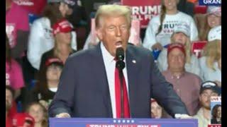 OMG: Trump makes FATAL MISTAKE in FINAL MOMENTS of last rally