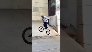 this is pure BMX Street Art ‍