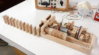 Wooden domino row building machine