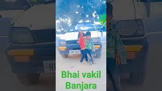 vakil Banjara YouTube channel par Vijay Banjara Naam ka ladka aaya hua hai vakil Banjara ka baccha