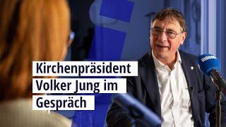 Podcast „echt gefragt“ mit Kirchenpräsident Volker Jung