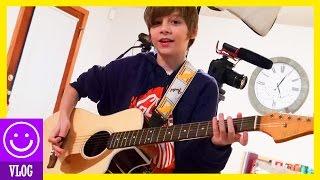 JONAH PLAYS GUITAR!  |  KITTIESMAMA 7
