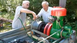 Moteurs anciens à la fête du moulin à Arith