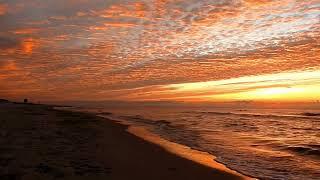 10 Hours of Serene Sunset Beach Waves - Relaxing Ocean Sounds