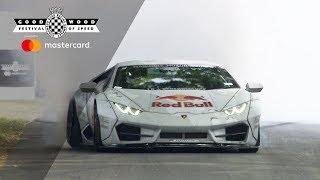 Mad Mike's crazy drift Lamborghini Huracan owns the hill