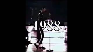 Michael Jackson vs Moonwalk