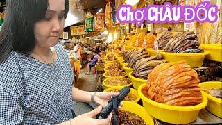 Khám phá Chợ CHÂU ĐỐC, thiên đường hàng ngoại nhập giá rẻ, Thủ phủ khô Mắm |Du lịch An Giang