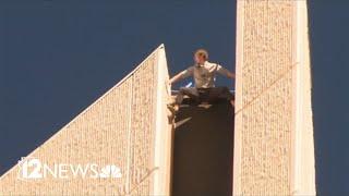 Man in custody after climbing former Chase Tower in downtown Phoenix