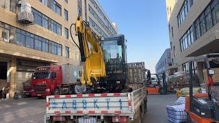 loading And Unloading Mini Excavator From Truck Car Carrier Indonesia