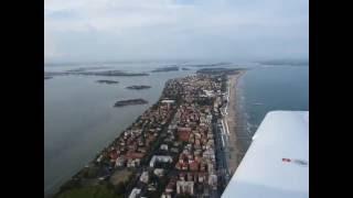 Atterraggio al Lido di Venezia - Landing on Venice Lido Airport