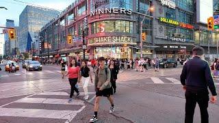 Walking through Downtown Toronto – Canada's Megacity!