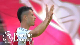 Gabriel Martinelli gives Arsenal lead over Leicester City | Premier League | NBC Sports