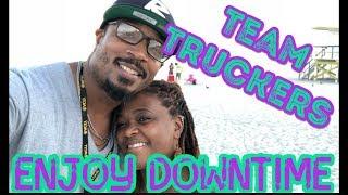 Team Trucking Couple:Enjoy downtime