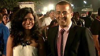 Exclusive Red carpet Footage: Chetan Bhagat with wife at 59th Idea Filmfare Awards 2014