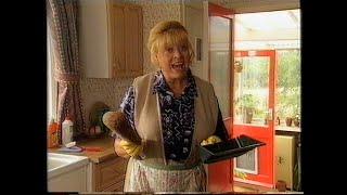 Auntie Mabel's sweeping brush song - Come Outside - Lynda Baron