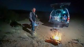 Off Road Solo Truck Camping Near Moab Utah - Burnt Ends, Baked Beans & A Broken Bridge