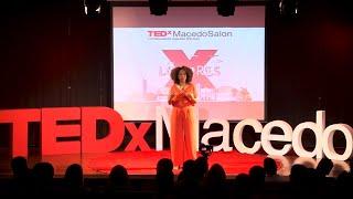 Qual a ideia do afrofuturismo? | Bia Moremi | TEDxMacedoSalon