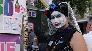 Tausende Besucher feiern beim Lesbisch-Schwulen Stadtfest