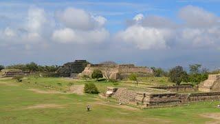 Tesoro de la tumba 7 de Monte Albán