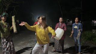 RONDA SAHUR BARENG MENIK MENUK