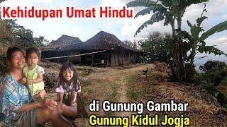 Kehidupan Kampung Hindu Atas Gunung Gambar Gunung Kidul