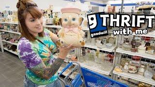 GOODWILL Thrift With Me | Crazy Lamp Lady | Reselling