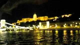 Ночной Будапешт Венгрия прогулка на катере по Дунаю