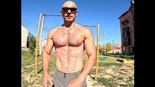 Забил Грудь выходами + сразу отжимания от перекладины.