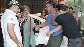 Salman Khan’s FUNNY Moment With Mother Helen At Arpita Khan’s Diwali Party 2018