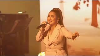 Sheryn Regis performed Kung Pwede Lang At Roque Rox Santos 15thAnniversary Concert at Music Museum